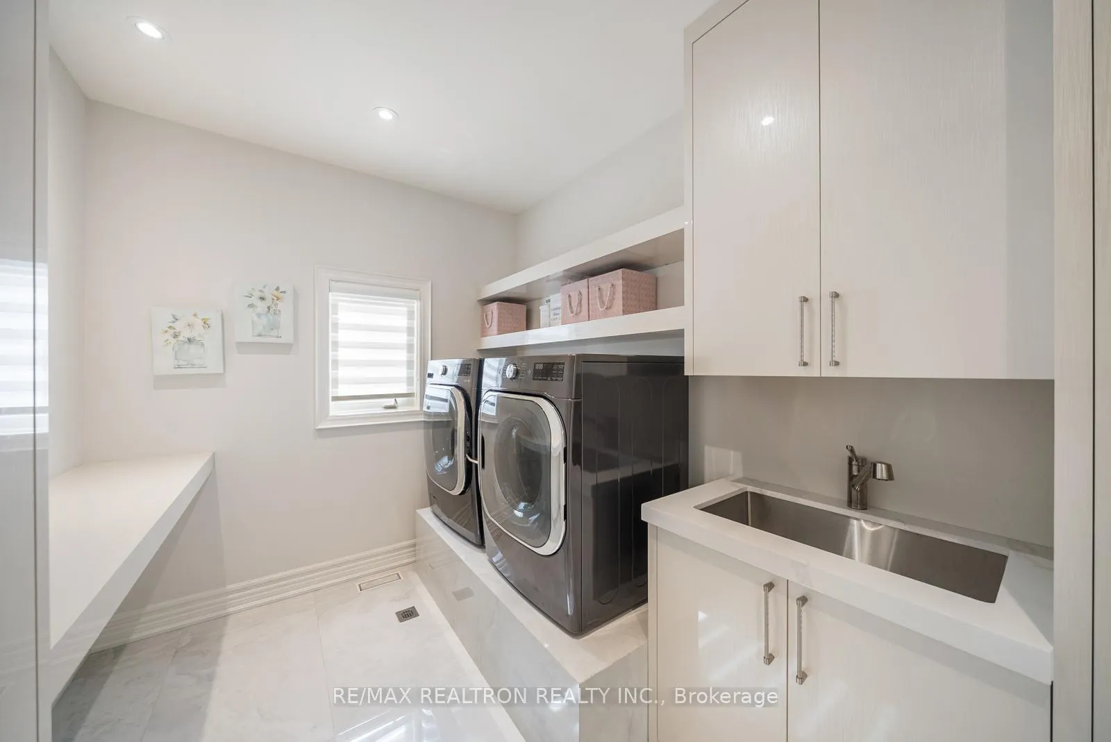 Photo 44 of 160 King High Drive, Vaughan, Beverley Glen — HOMEH
