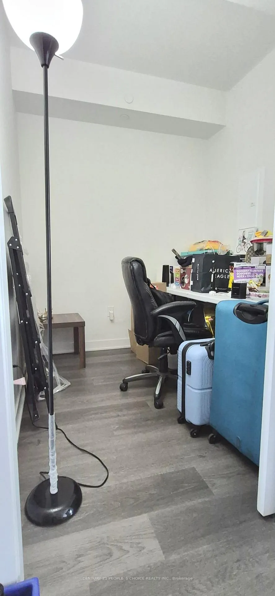Photo 6 of Unit 208, 3900 Confederation Parkway, Mississauga, City Centre — HOMEH