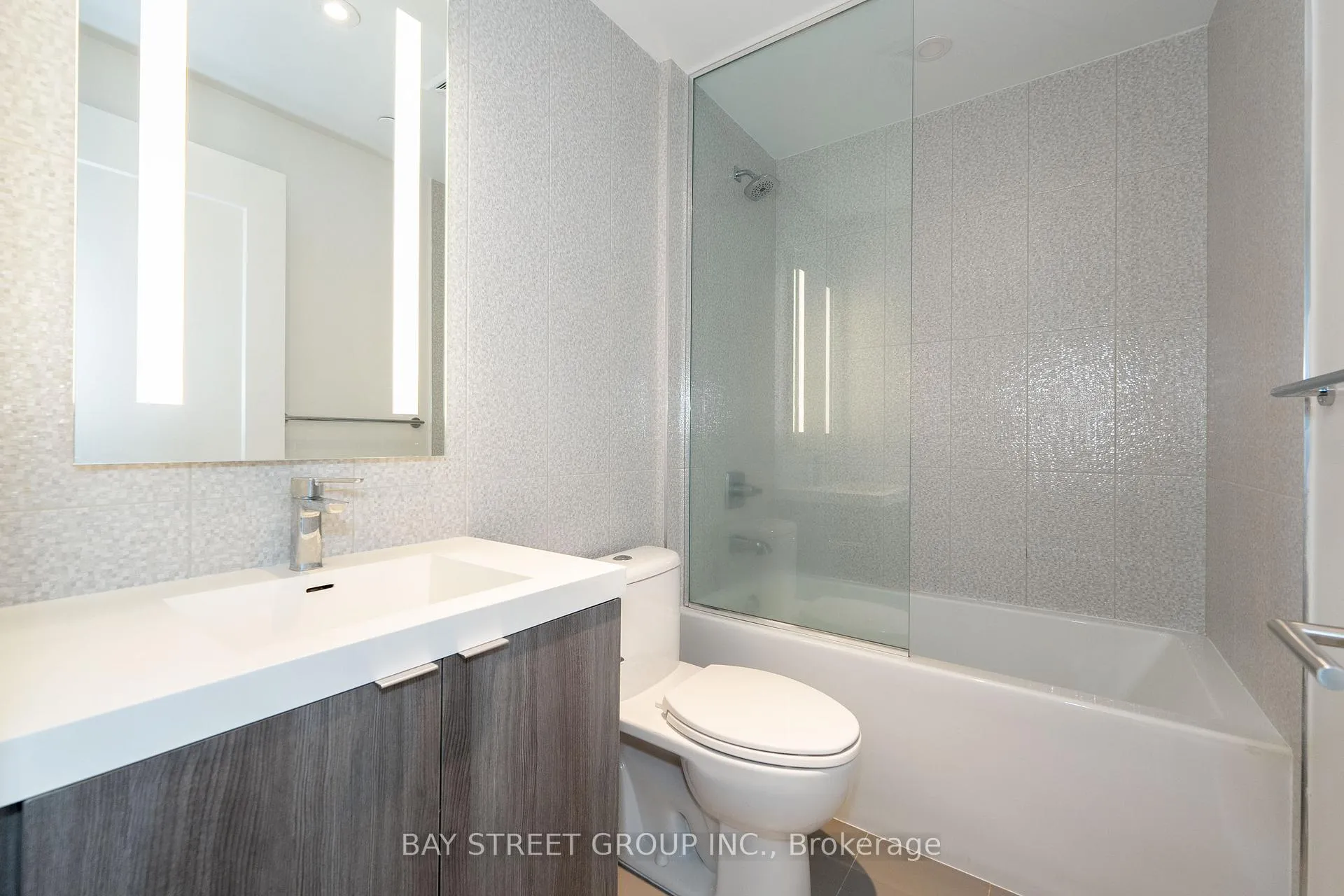 Photo 8 of Unit 3310, 575 Bloor Street E, Toronto, North St. James Town — HOMEH