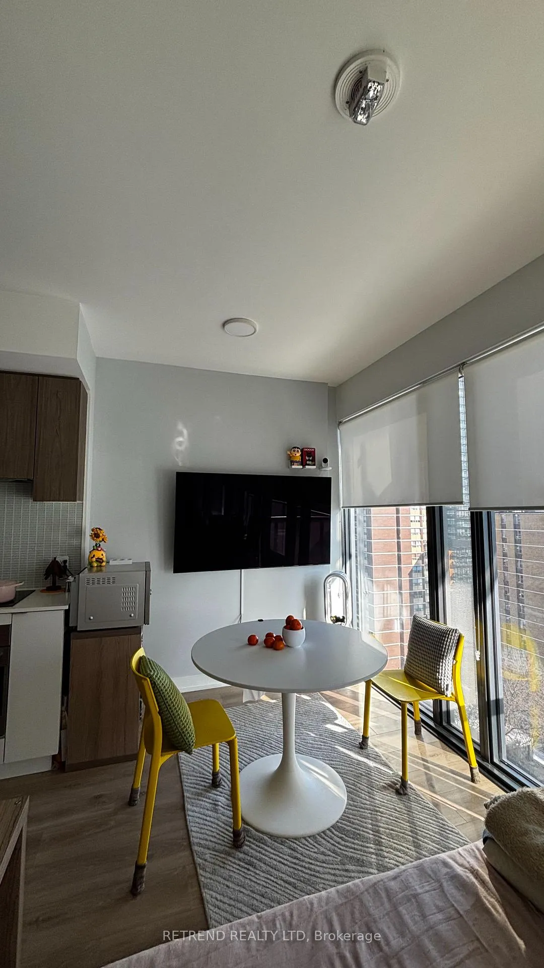 Photo 5 of Unit 1006, 161 Roehampton Avenue, Toronto, Mount Pleasant West — HOMEH
