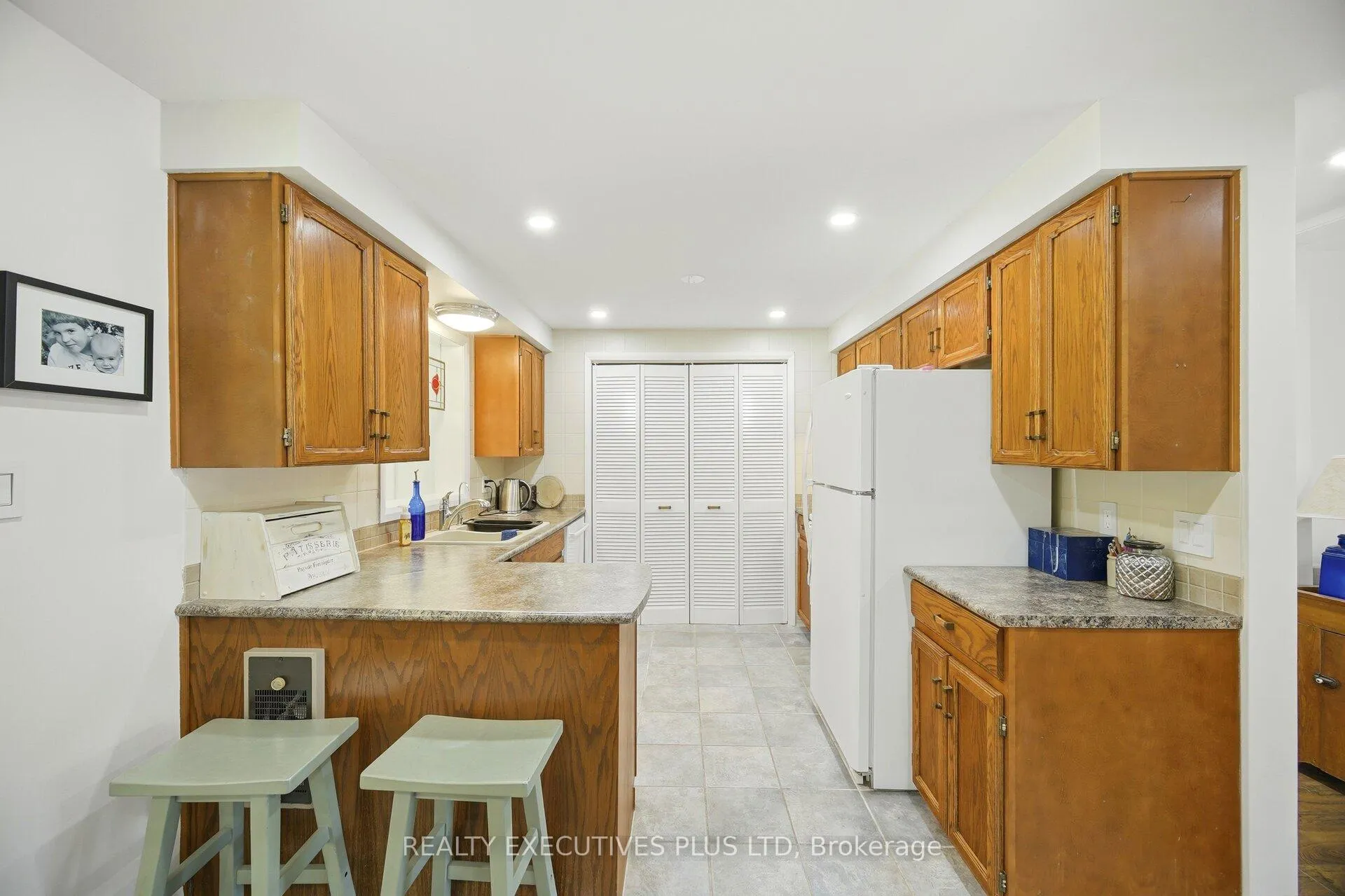 Photo 16 of 3 Pineview Court, New Tecumseth, Rural New Tecumseth — HOMEH
