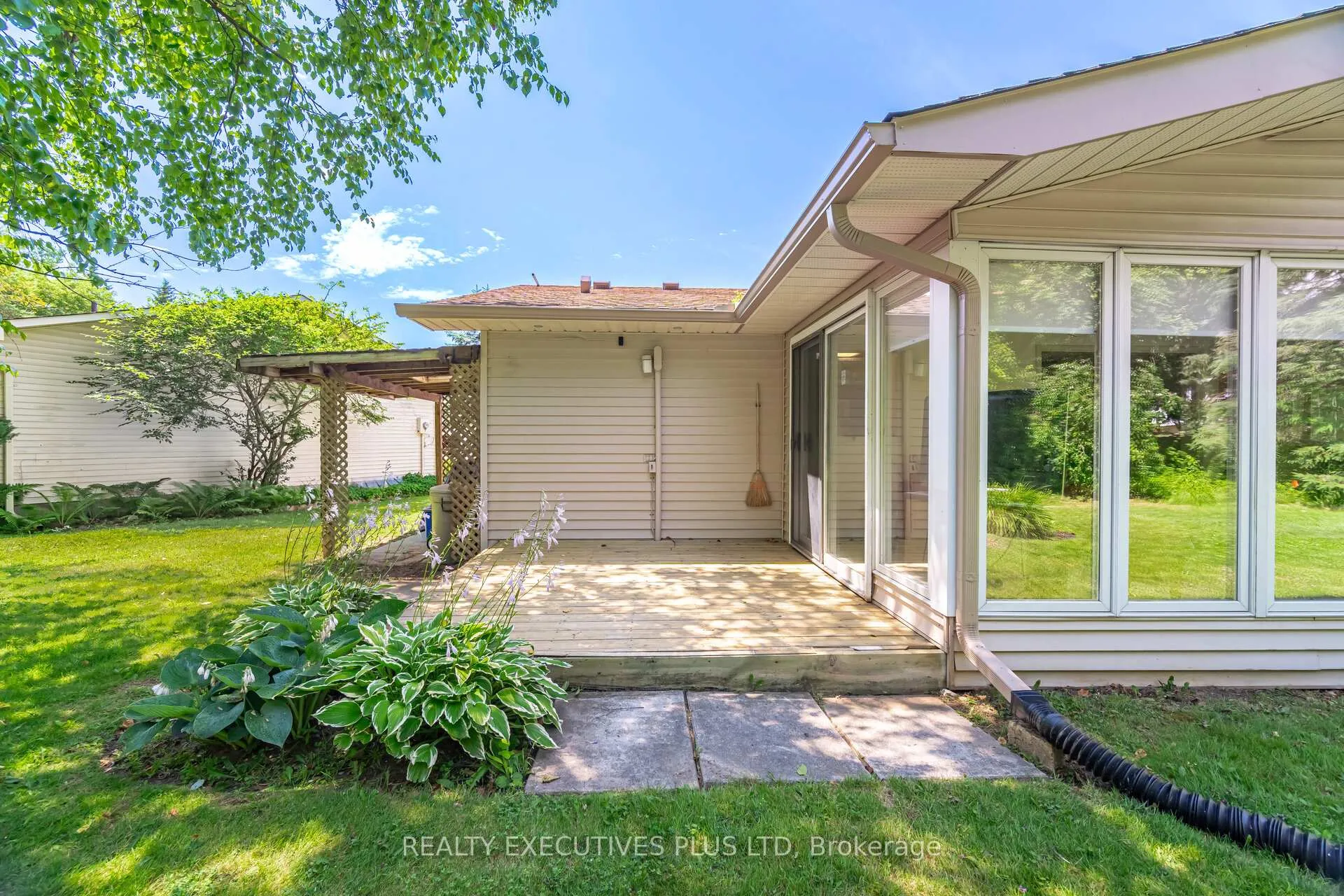 Photo 30 of 3 Pineview Court, New Tecumseth, Rural New Tecumseth — HOMEH