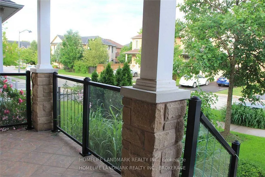 Photo 13 of 2245 Carm Drive, Oakville, Westmount — HOMEH