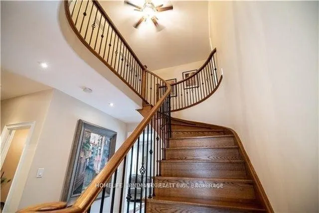 Photo 16 of 2245 Carm Drive, Oakville, Westmount — HOMEH