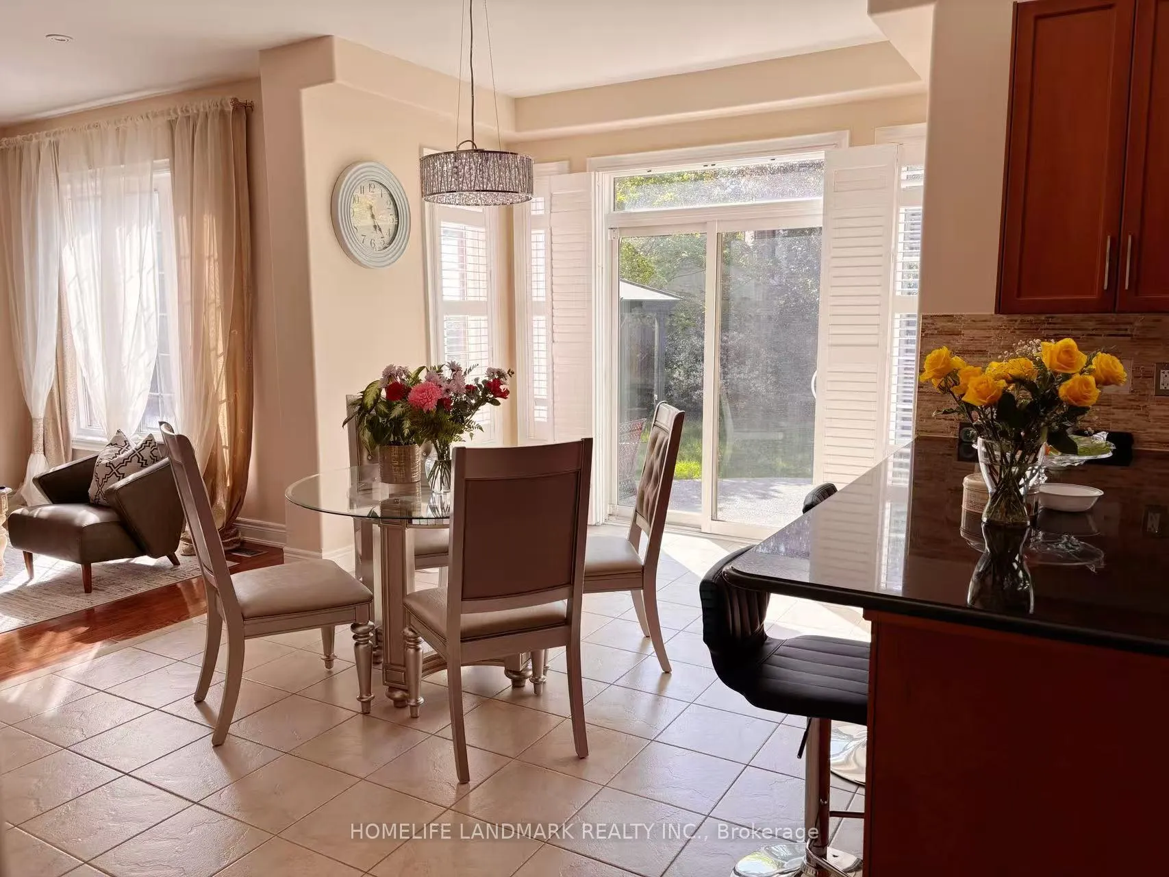 Photo 33 of 2245 Carm Drive, Oakville, Westmount — HOMEH