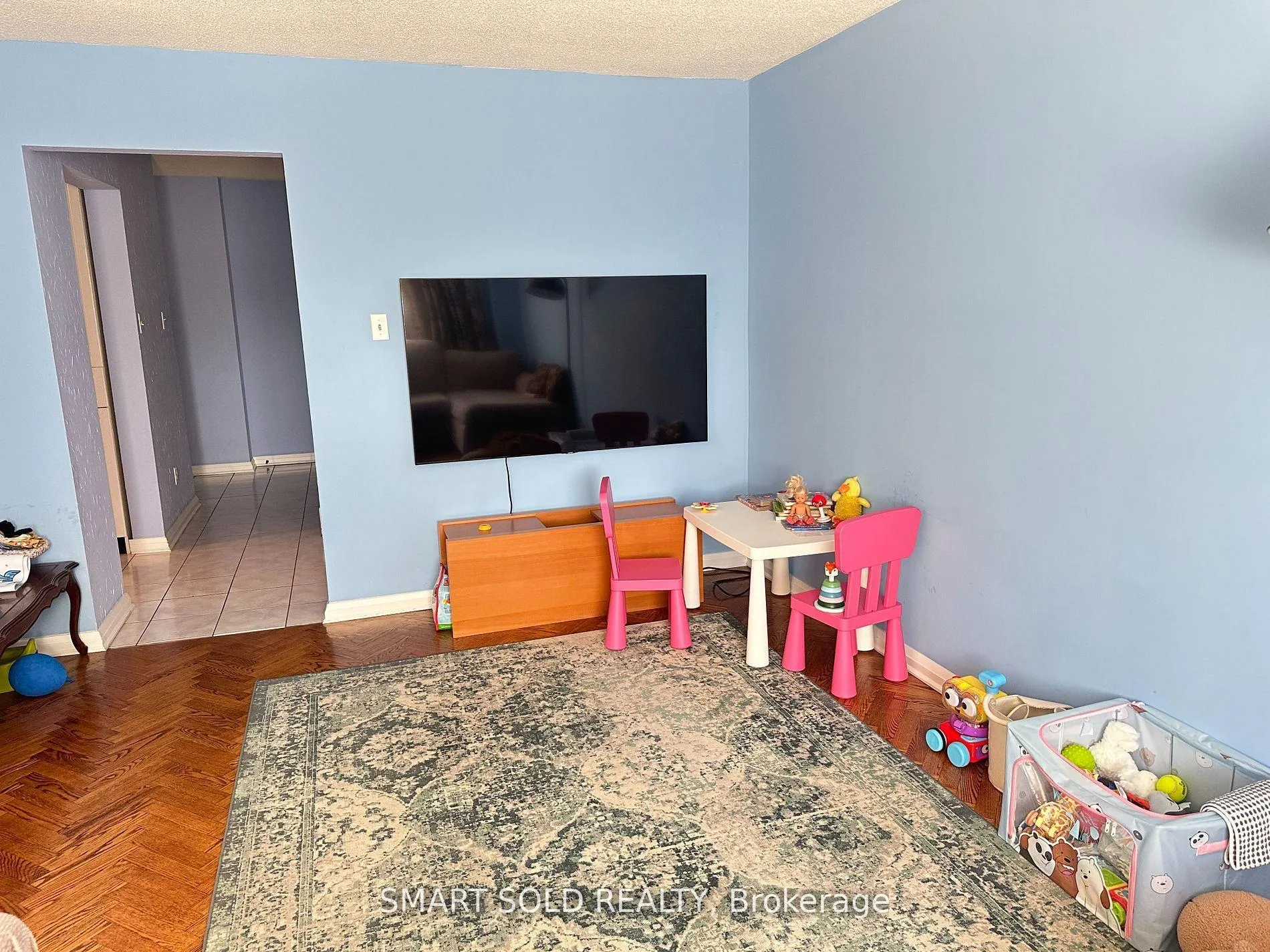 Photo 5 of 117 Westhampton Drive, Vaughan, Brownridge — HOMEH