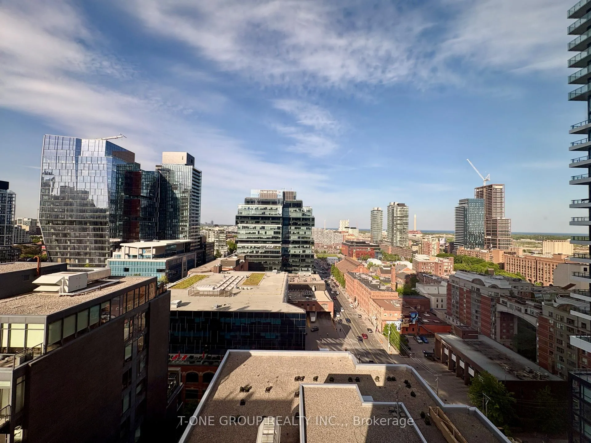 Photo 11 of Unit 2003, 180 Front Street E, Toronto, Moss Park — HOMEH