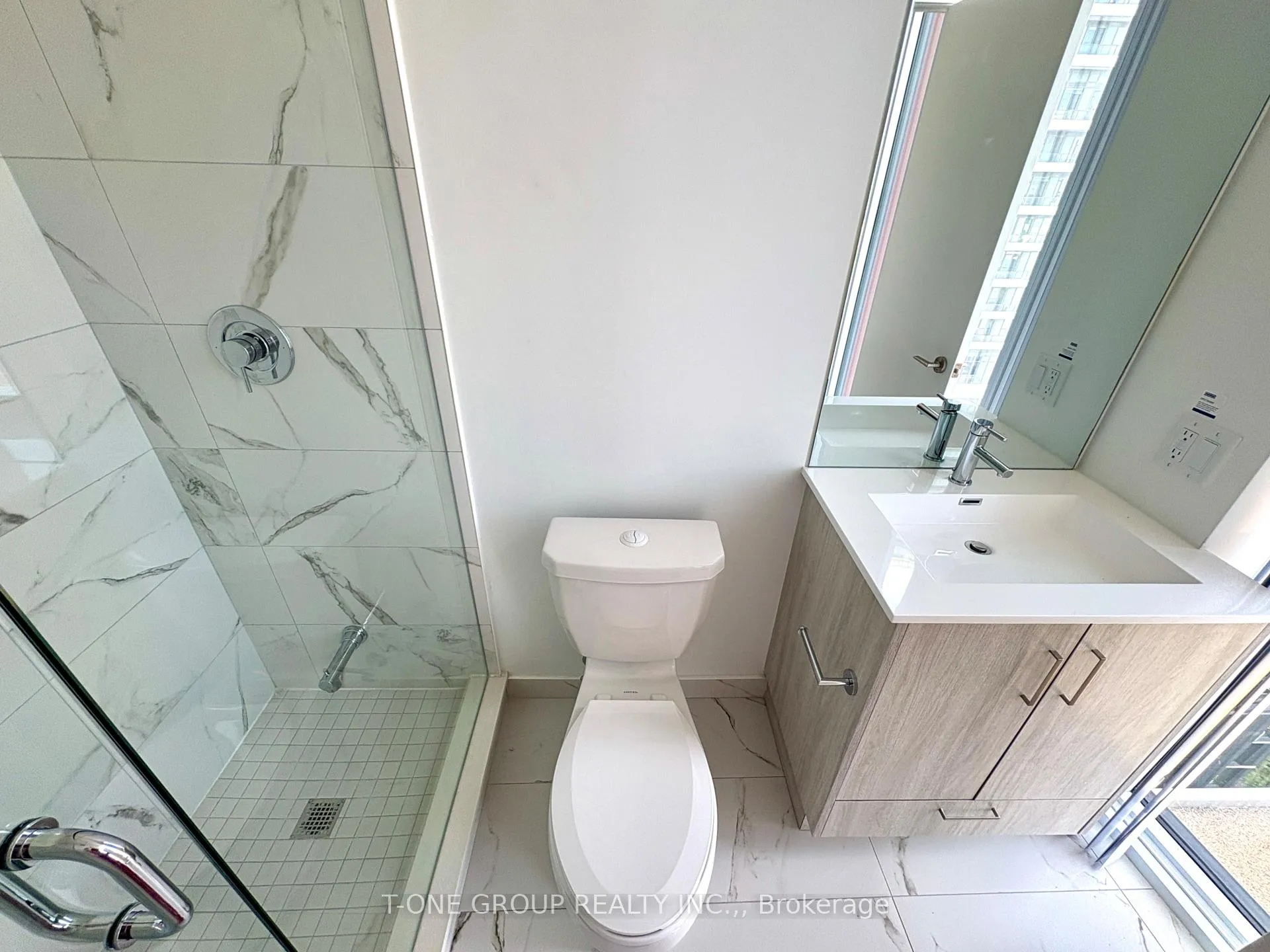 Photo 12 of Unit 2003, 180 Front Street E, Toronto, Moss Park — HOMEH