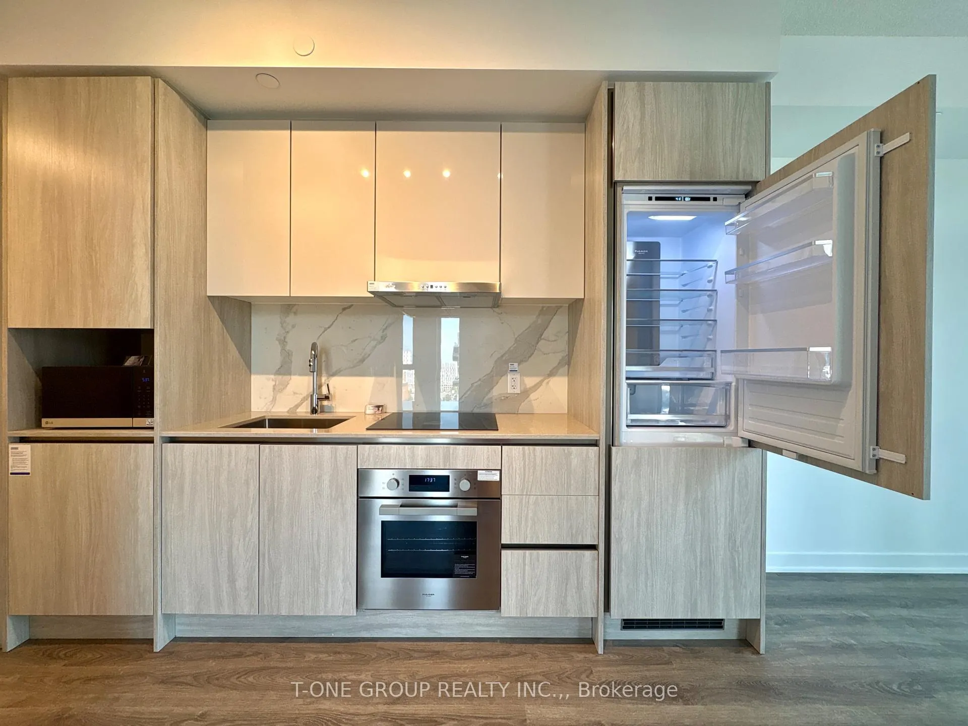 Photo 21 of Unit 2003, 180 Front Street E, Toronto, Moss Park — HOMEH
