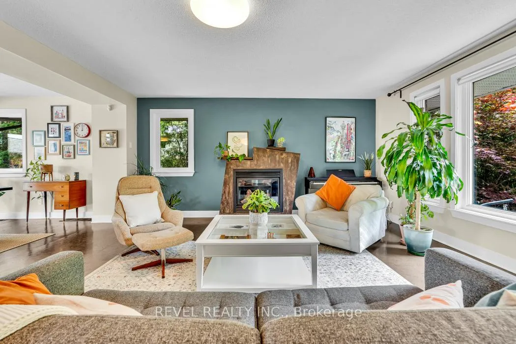 Photo 8 of 144 Monterey Drive, Ottawa, Leslie Park — HOMEH