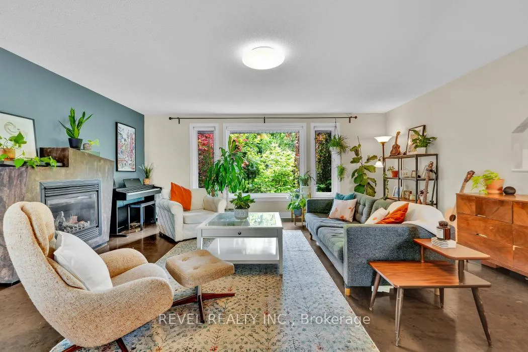 Photo 11 of 144 Monterey Drive, Ottawa, Leslie Park — HOMEH