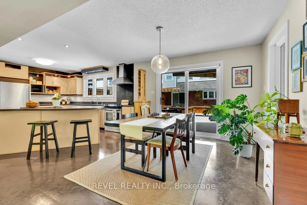 Photo 12 of 144 Monterey Drive, Ottawa, Leslie Park — HOMEH