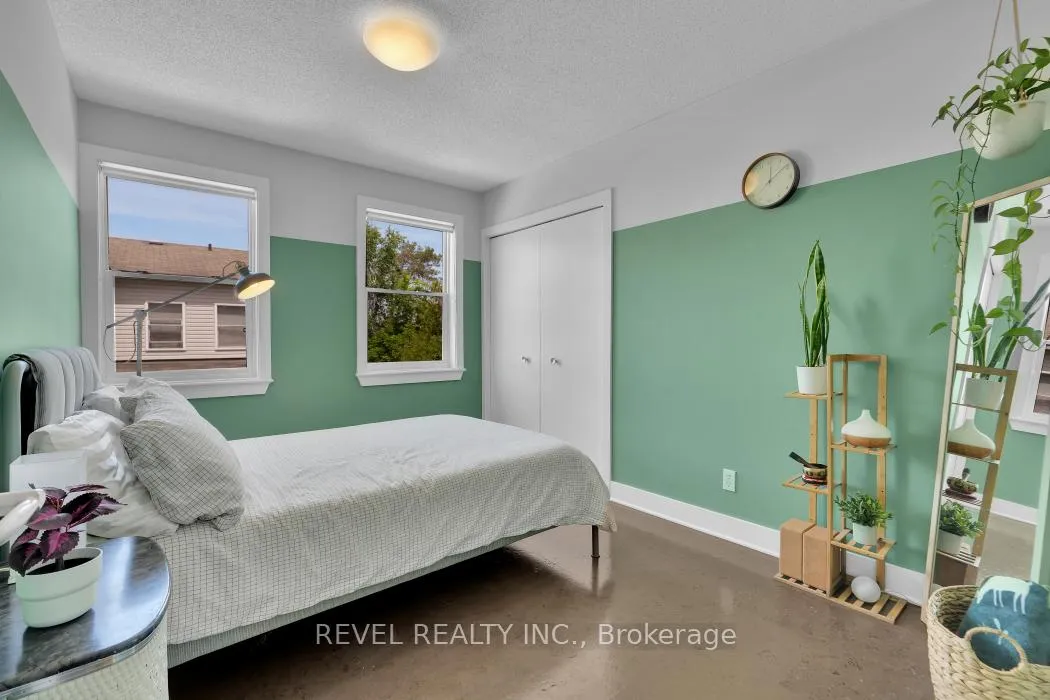 Photo 22 of 144 Monterey Drive, Ottawa, Leslie Park — HOMEH