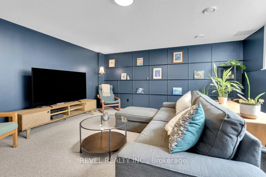 Photo 32 of 144 Monterey Drive, Ottawa, Leslie Park — HOMEH