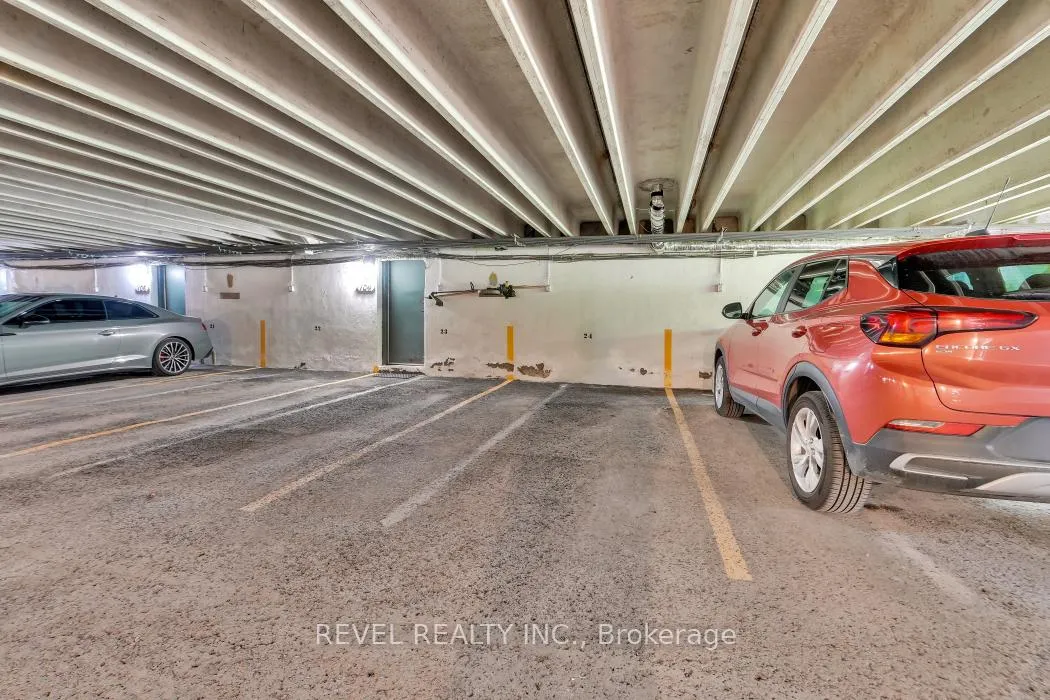 Photo 36 of 144 Monterey Drive, Ottawa, Leslie Park — HOMEH