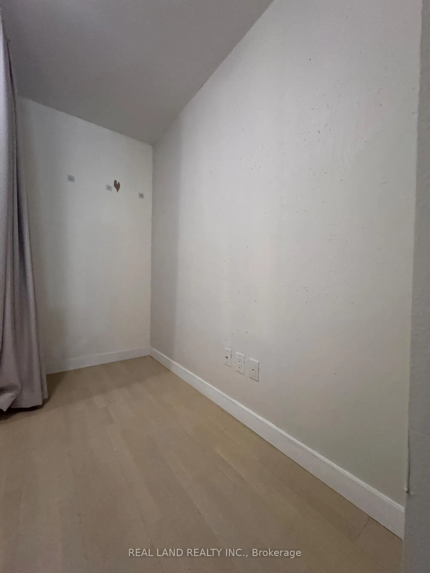 Front of Unit 303, 246 Logan Avenue