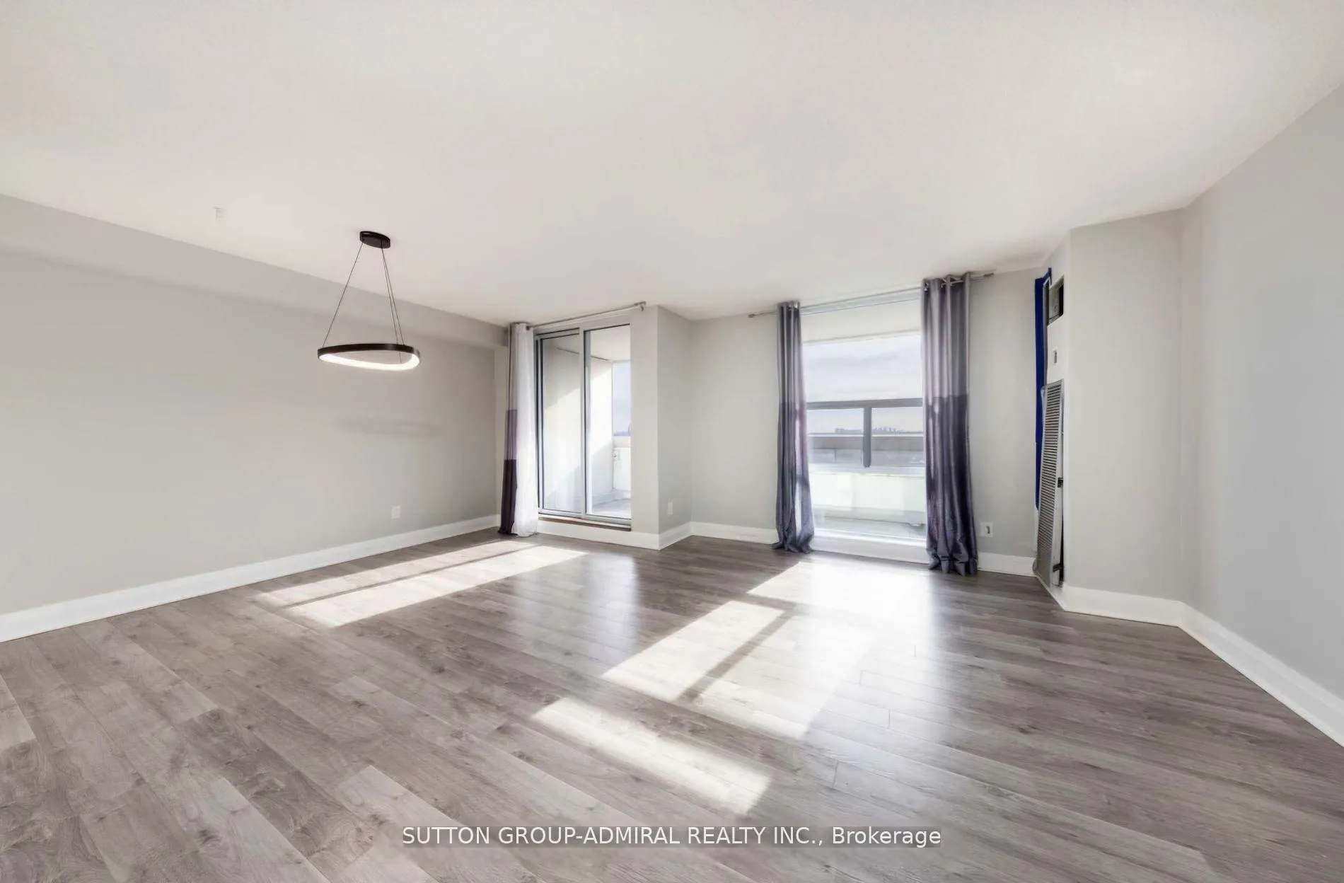 Photo 7 of Unit 1005, 50 Inverlochy Boulevard, Markham, Royal Orchard — HOMEH