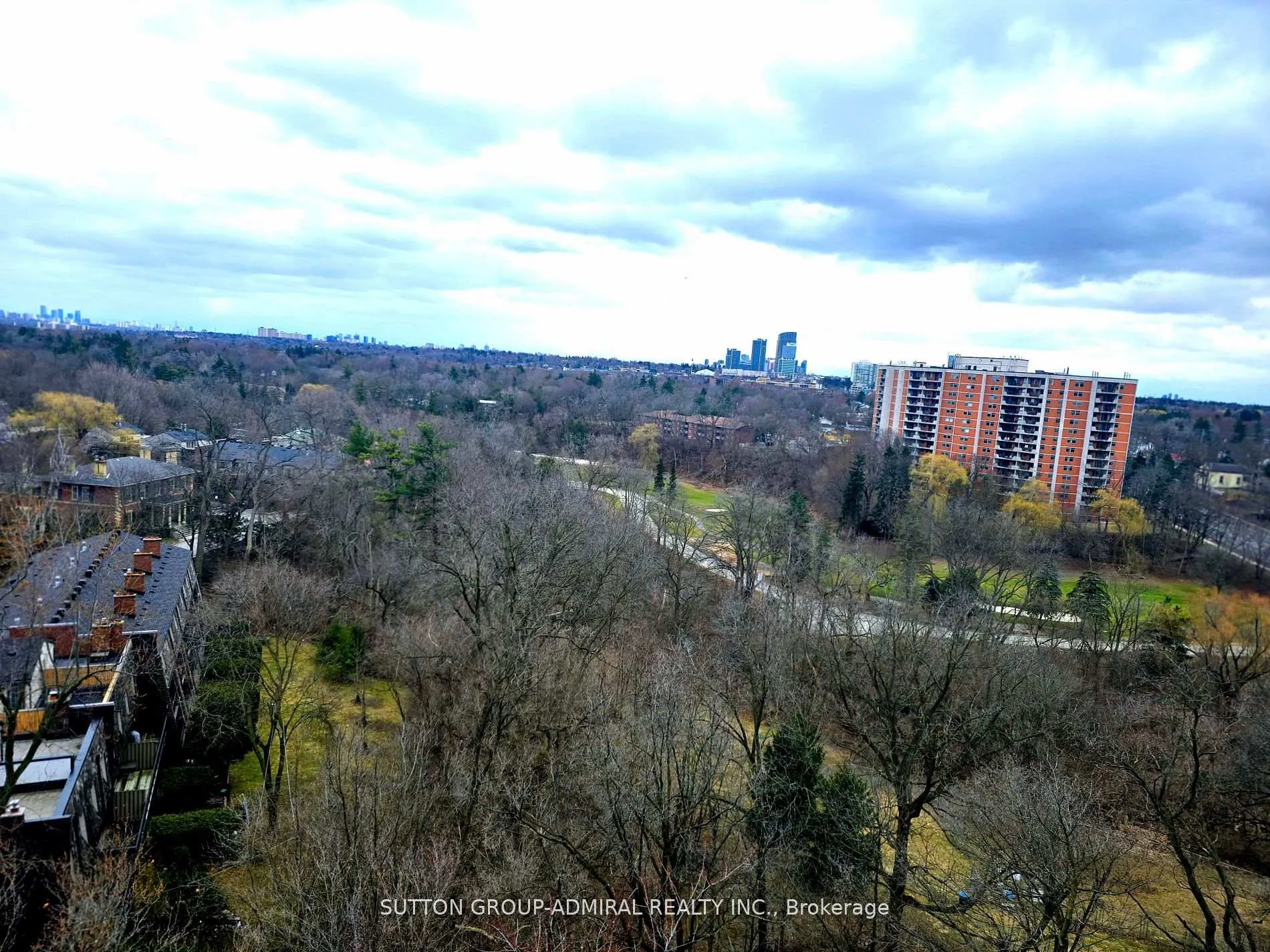 Photo 21 of Unit 1005, 50 Inverlochy Boulevard, Markham, Royal Orchard — HOMEH