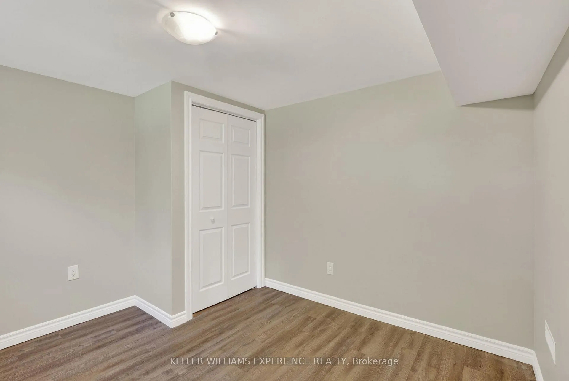 Photo 30 of 158 Cundles Road E, Barrie, Cundles East — HOMEH