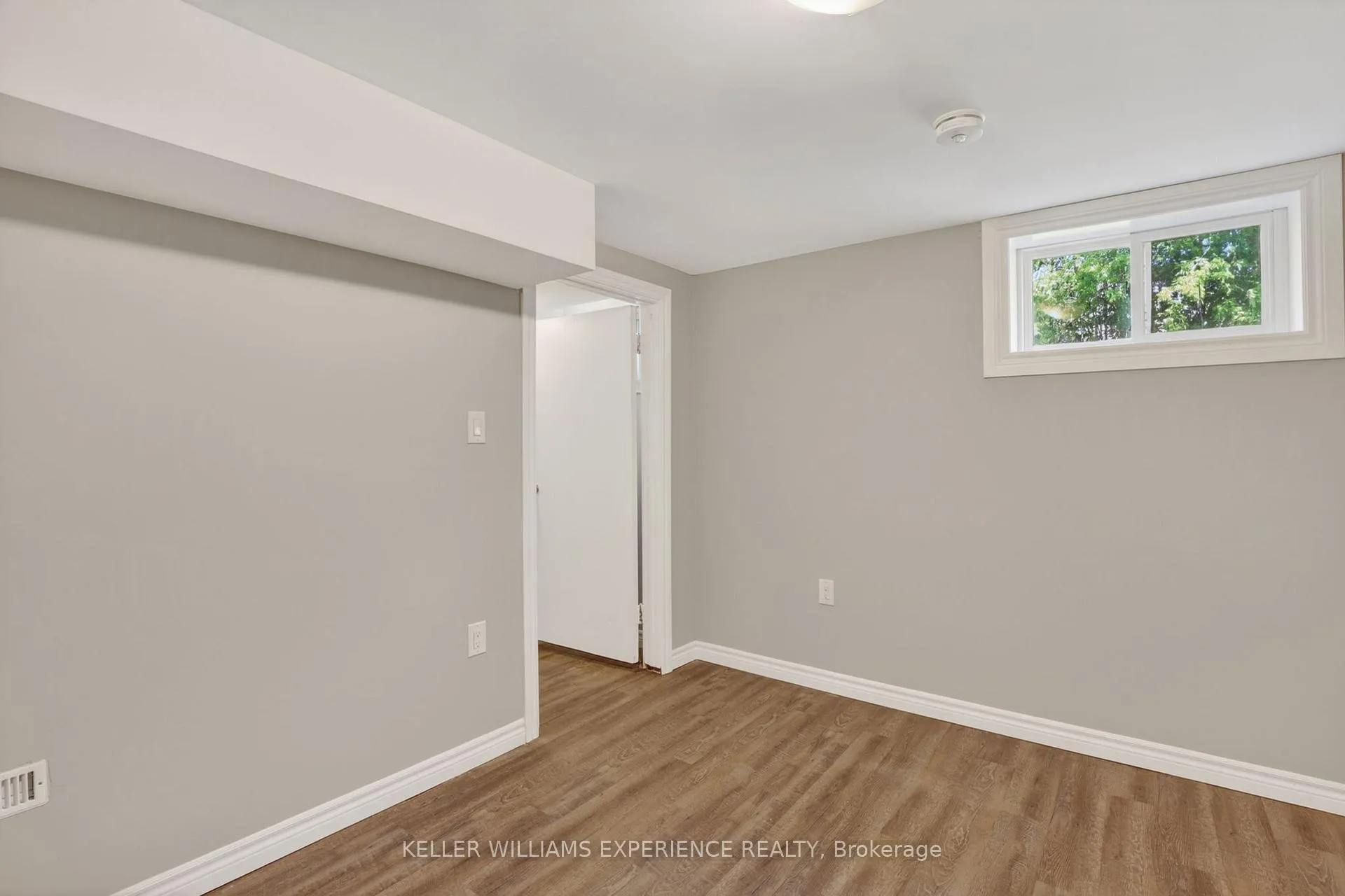 Photo 31 of 158 Cundles Road E, Barrie, Cundles East — HOMEH