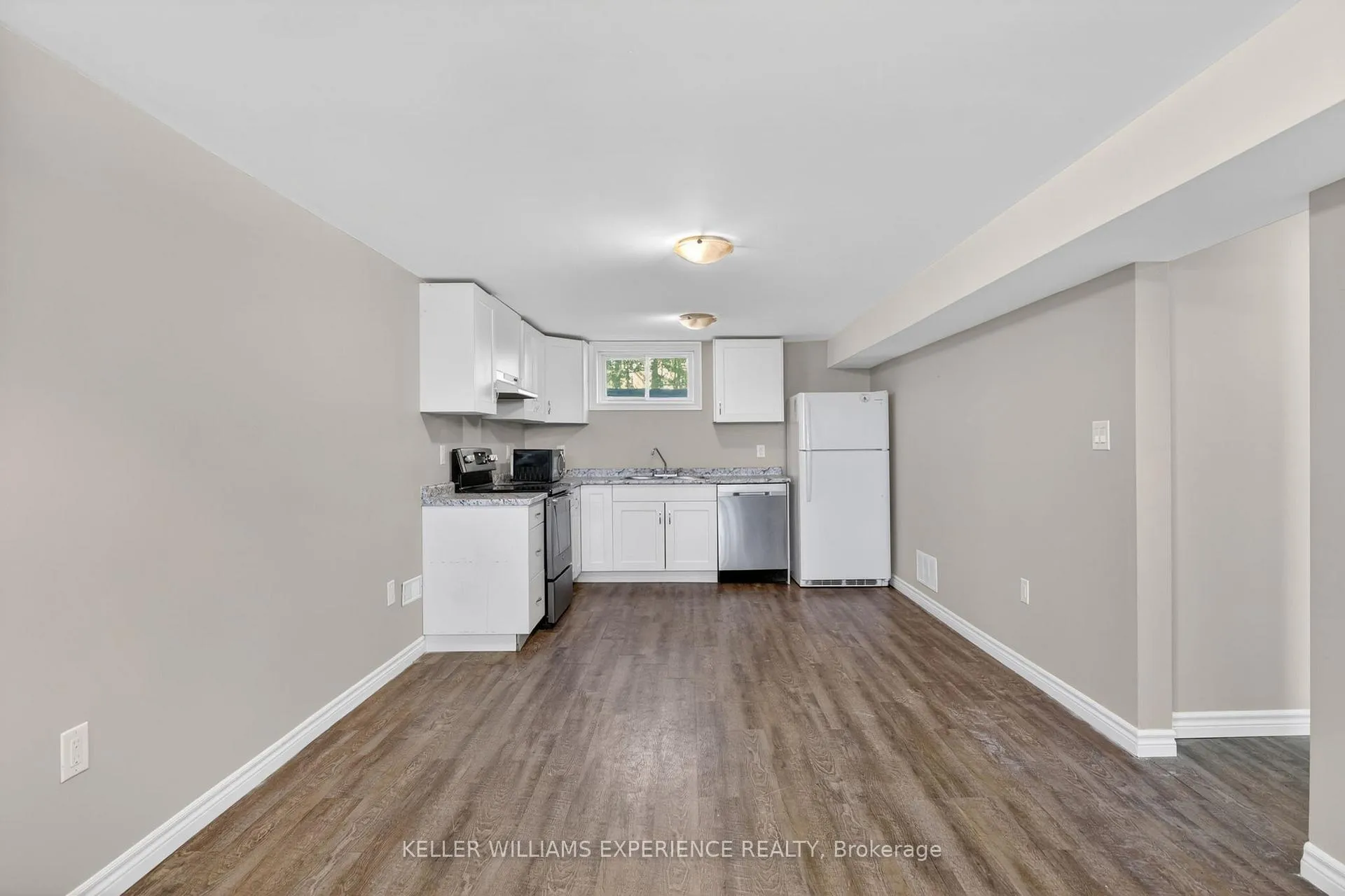 Photo 33 of 158 Cundles Road E, Barrie, Cundles East — HOMEH