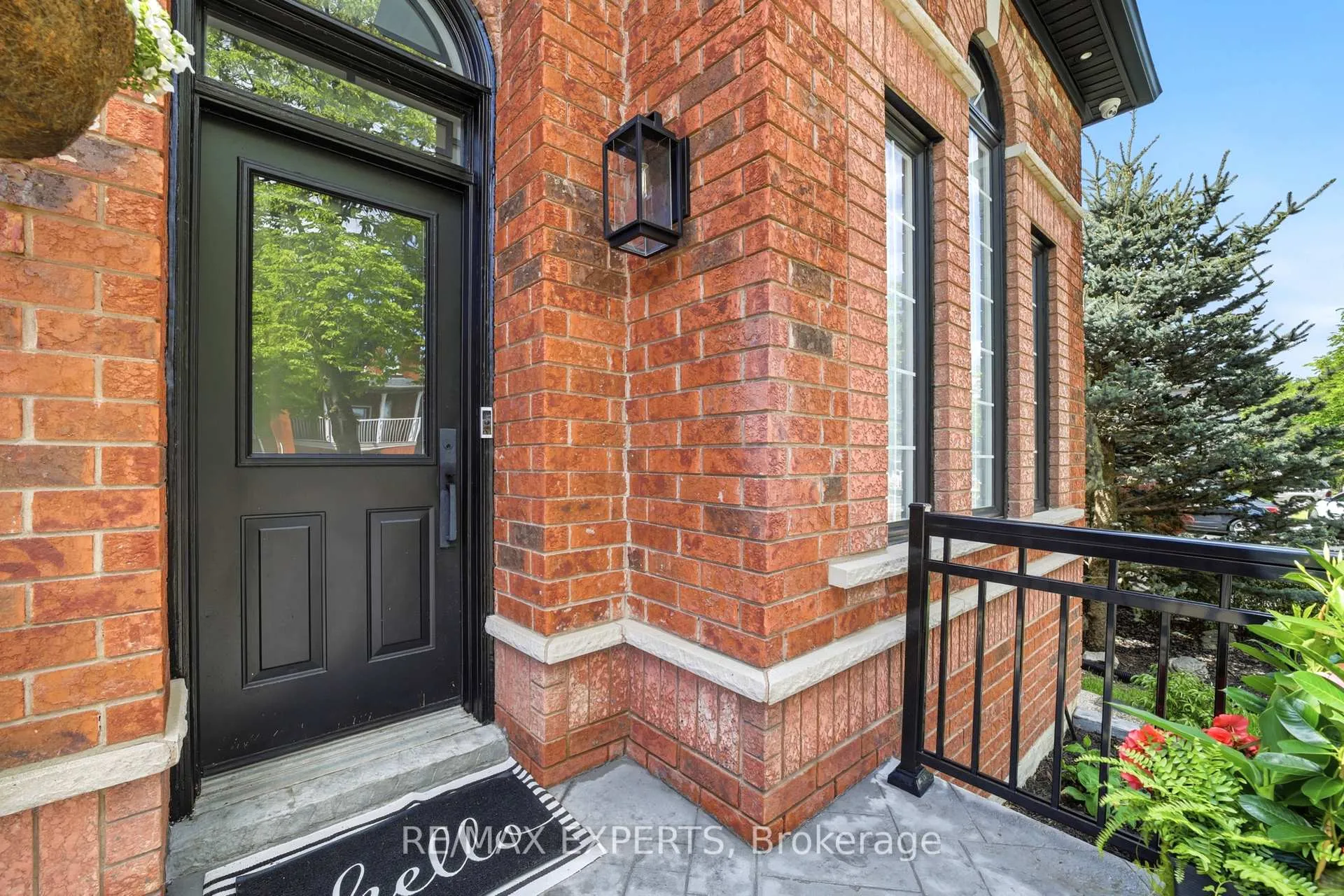 Photo 2 of 23 Shadetree Crescent, Vaughan, Vellore Village — HOMEH