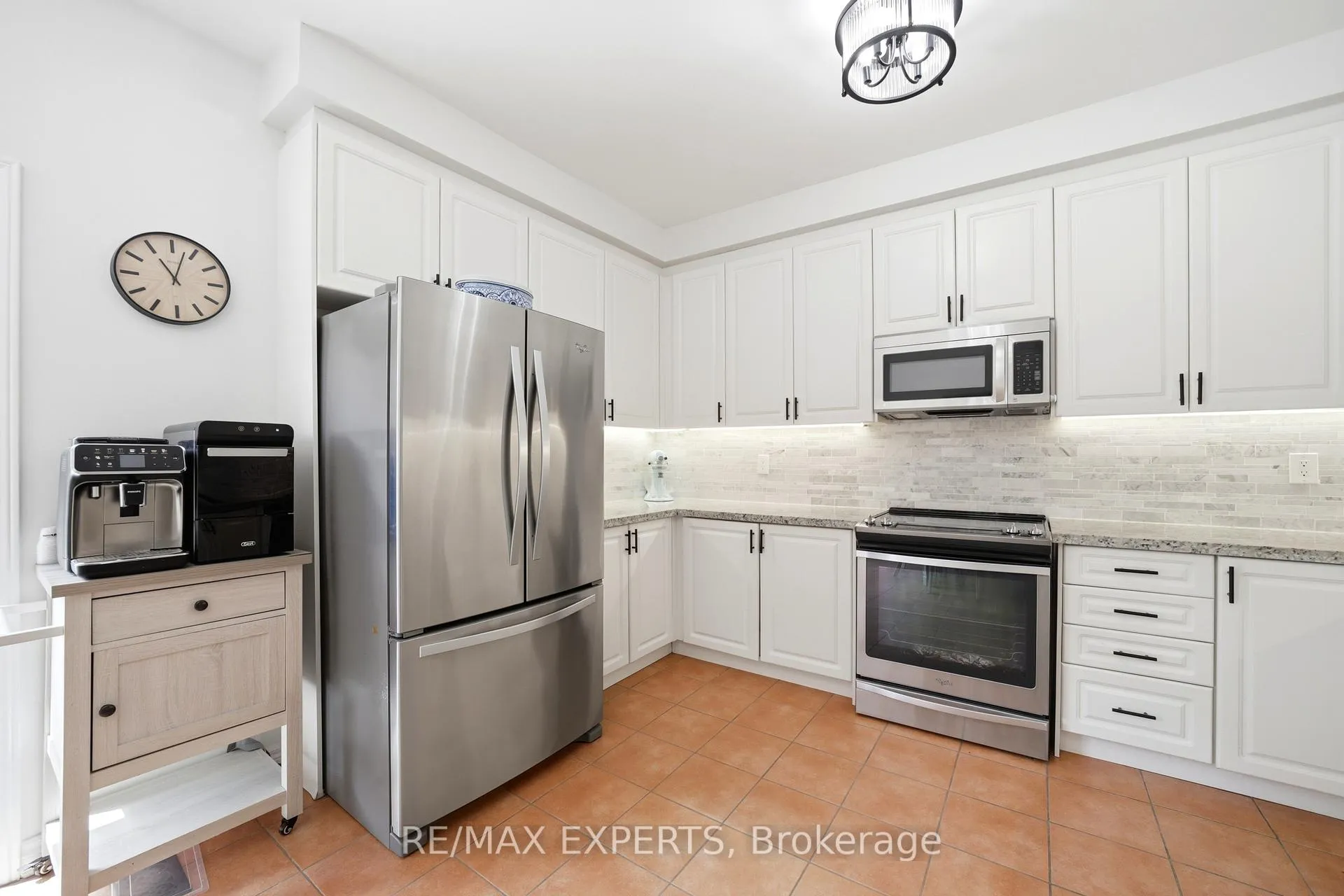 Photo 8 of 23 Shadetree Crescent, Vaughan, Vellore Village — HOMEH