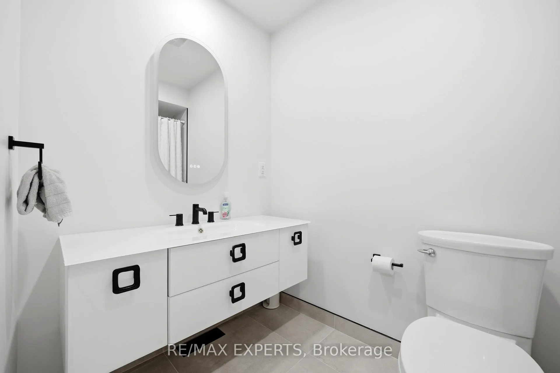 Photo 22 of 23 Shadetree Crescent, Vaughan, Vellore Village — HOMEH