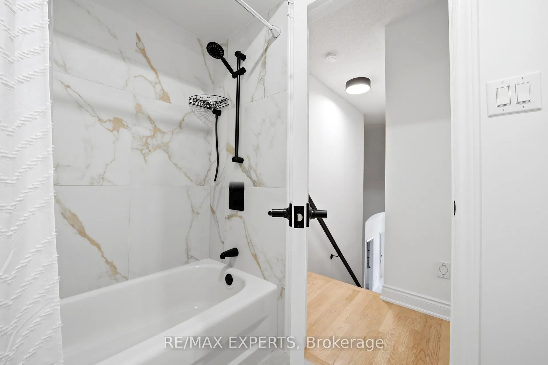 Photo 23 of 23 Shadetree Crescent, Vaughan, Vellore Village — HOMEH