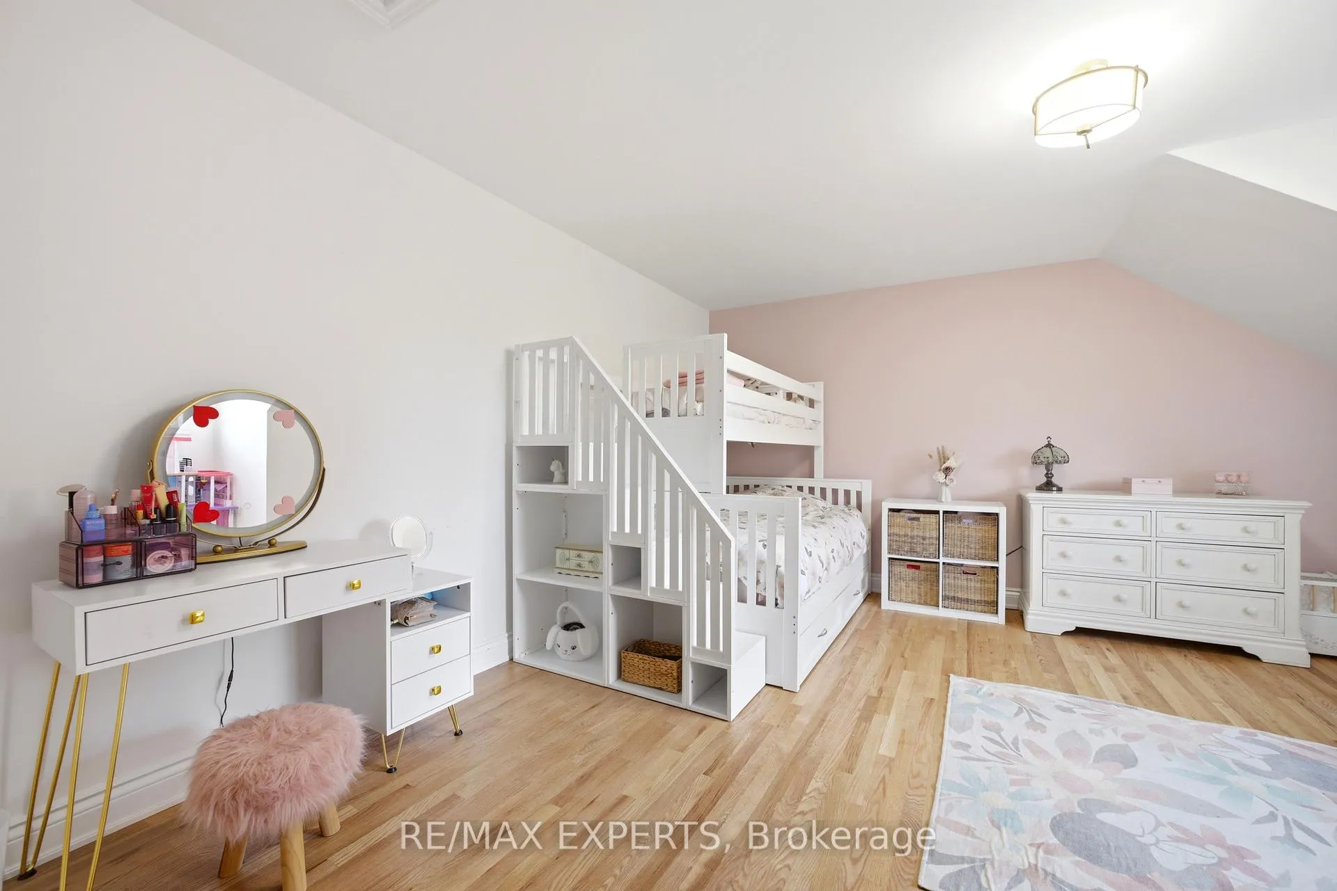 Photo 24 of 23 Shadetree Crescent, Vaughan, Vellore Village — HOMEH