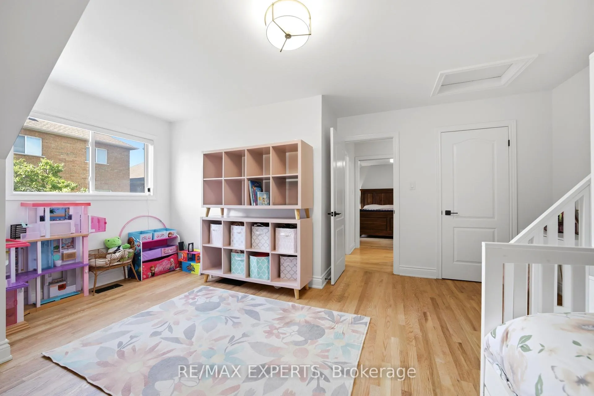 Photo 26 of 23 Shadetree Crescent, Vaughan, Vellore Village — HOMEH