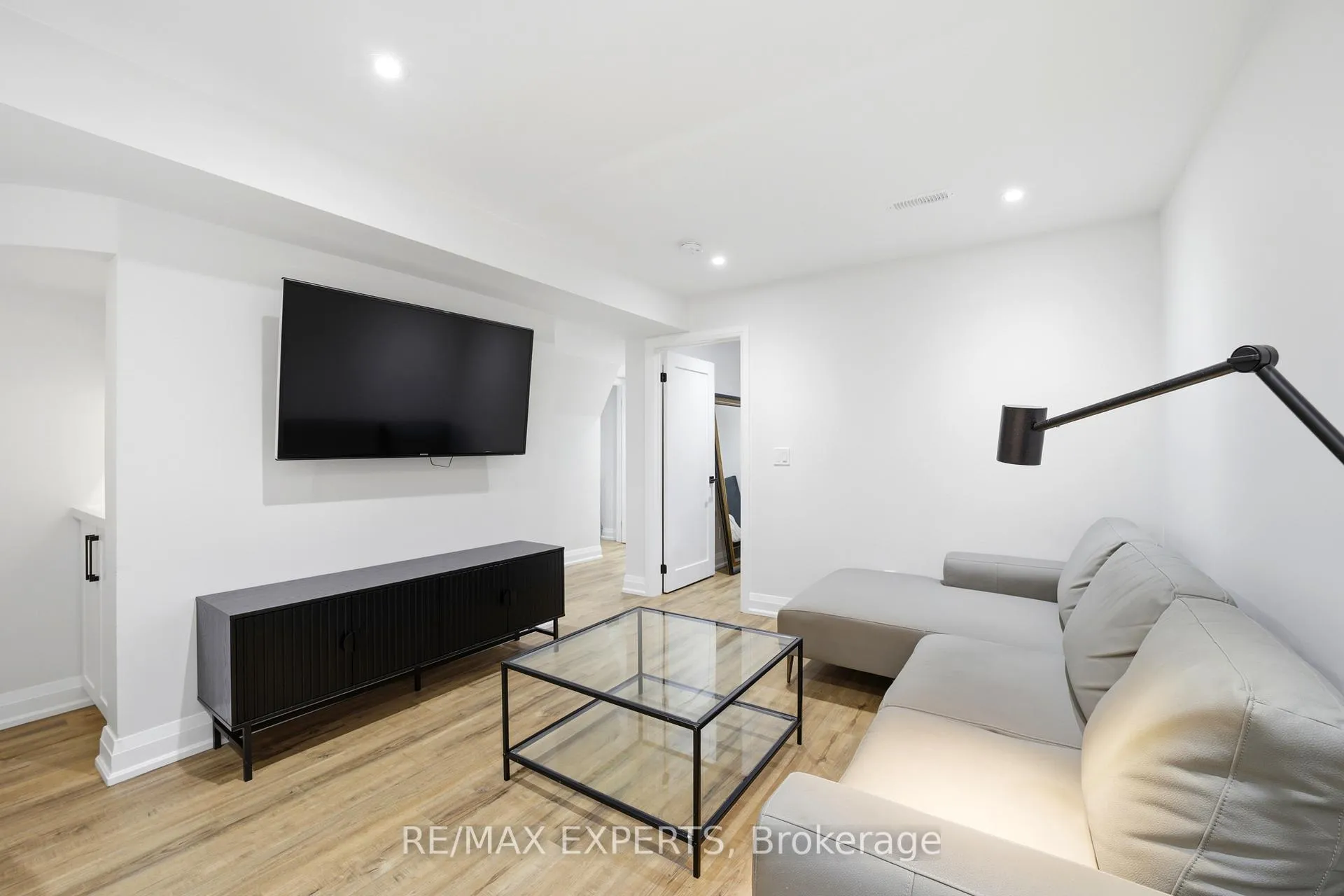 Photo 31 of 23 Shadetree Crescent, Vaughan, Vellore Village — HOMEH