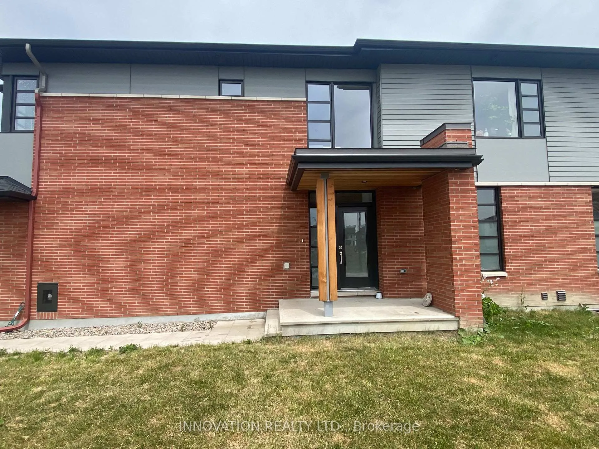 Photo 2 of 747 Acai Way, Ottawa, Riverside South/Gloucester Glen — HOMEH