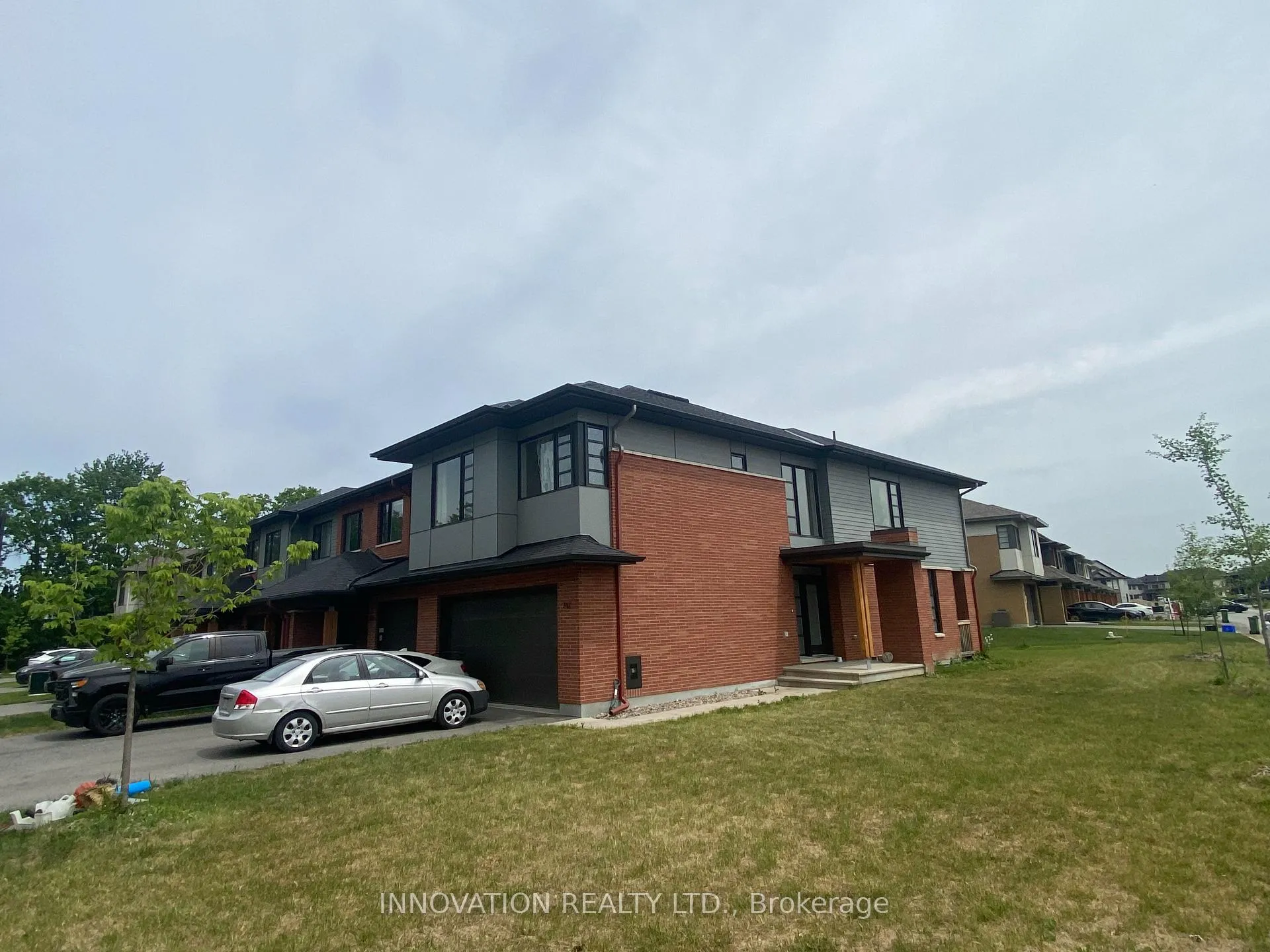 Photo 5 of 747 Acai Way, Ottawa, Riverside South/Gloucester Glen — HOMEH