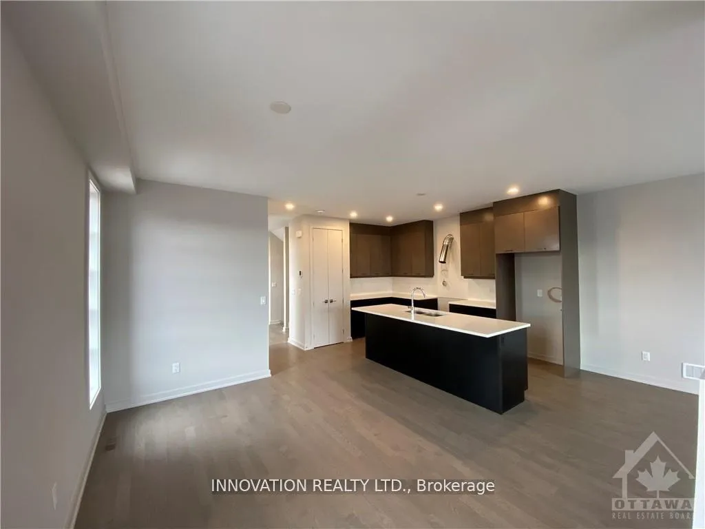 Photo 9 of 747 Acai Way, Ottawa, Riverside South/Gloucester Glen — HOMEH