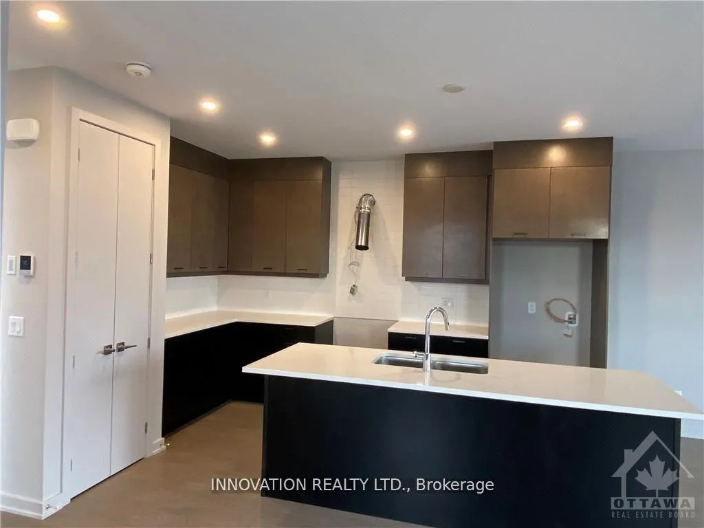Photo 10 of 747 Acai Way, Ottawa, Riverside South/Gloucester Glen — HOMEH