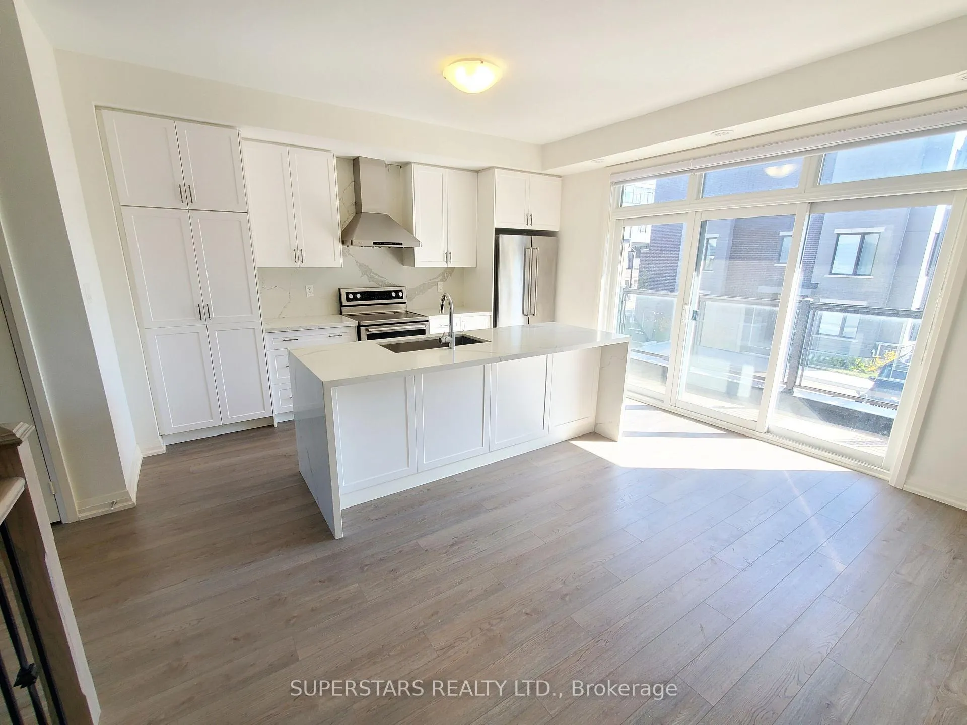 Photo 3 of 73 Ilan Ramon Boulevard, Vaughan, Patterson — HOMEH