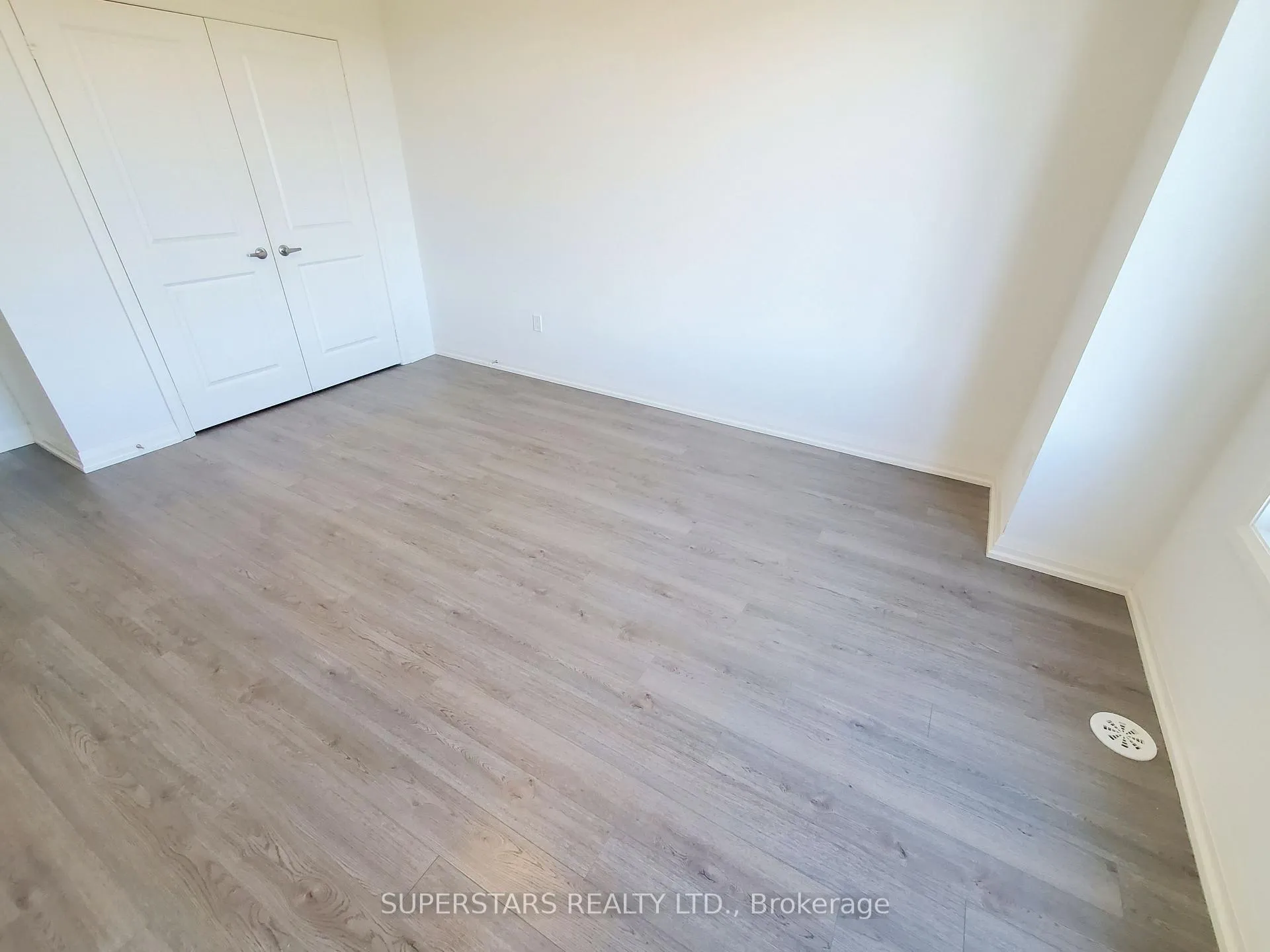 Photo 11 of 73 Ilan Ramon Boulevard, Vaughan, Patterson — HOMEH