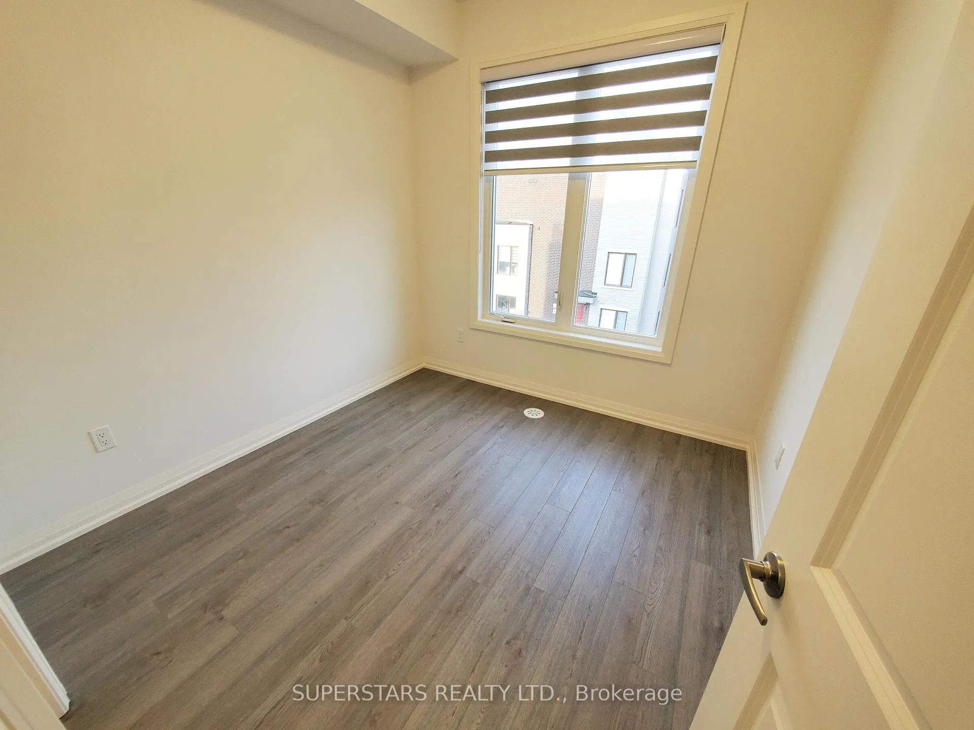 Photo 15 of 73 Ilan Ramon Boulevard, Vaughan, Patterson — HOMEH