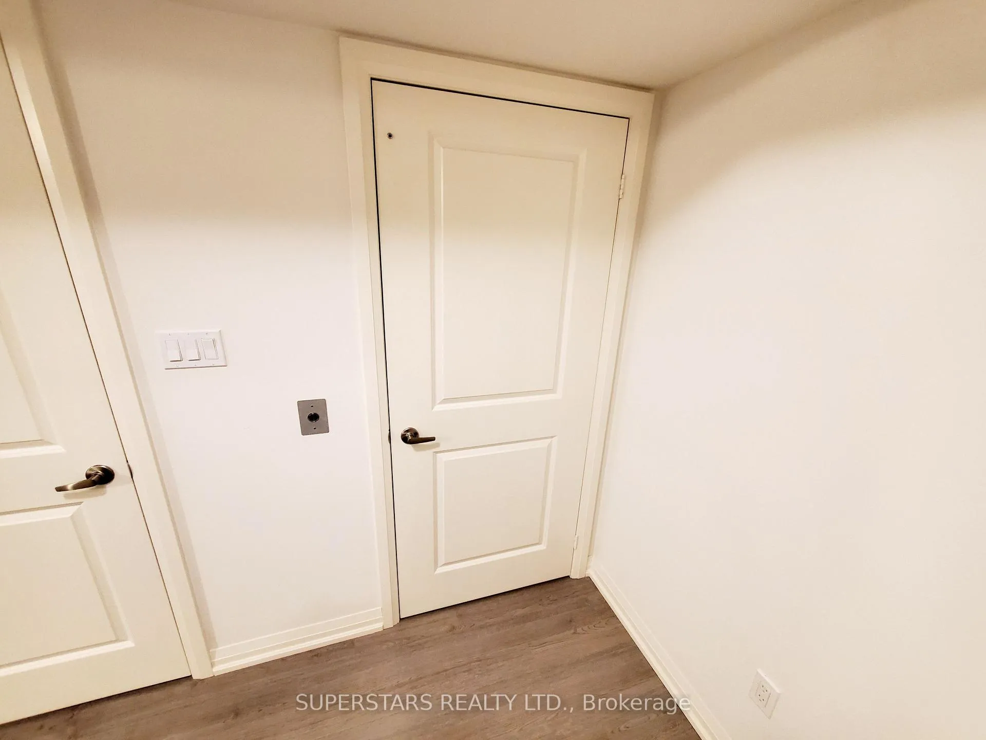 Photo 20 of 73 Ilan Ramon Boulevard, Vaughan, Patterson — HOMEH
