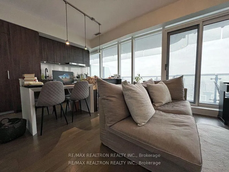Photo 10 of Unit 5702, 1 Bloor Street, Toronto, Church-Yonge Corridor — HOMEH