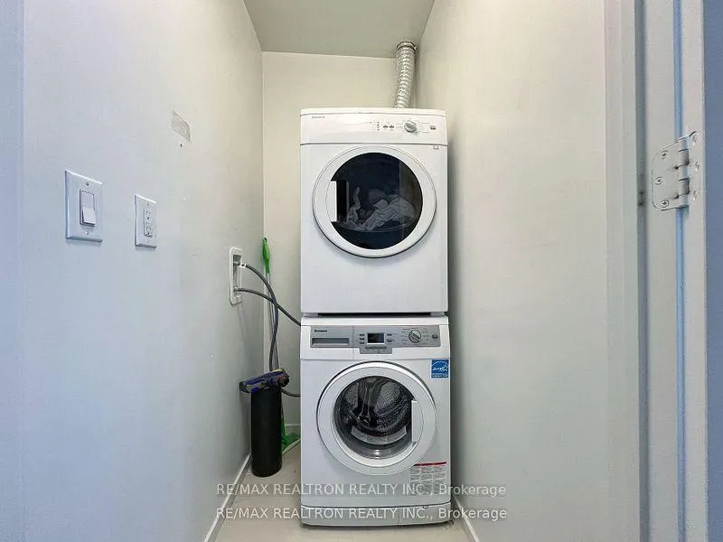 Photo 16 of Unit 5702, 1 Bloor Street, Toronto, Church-Yonge Corridor — HOMEH