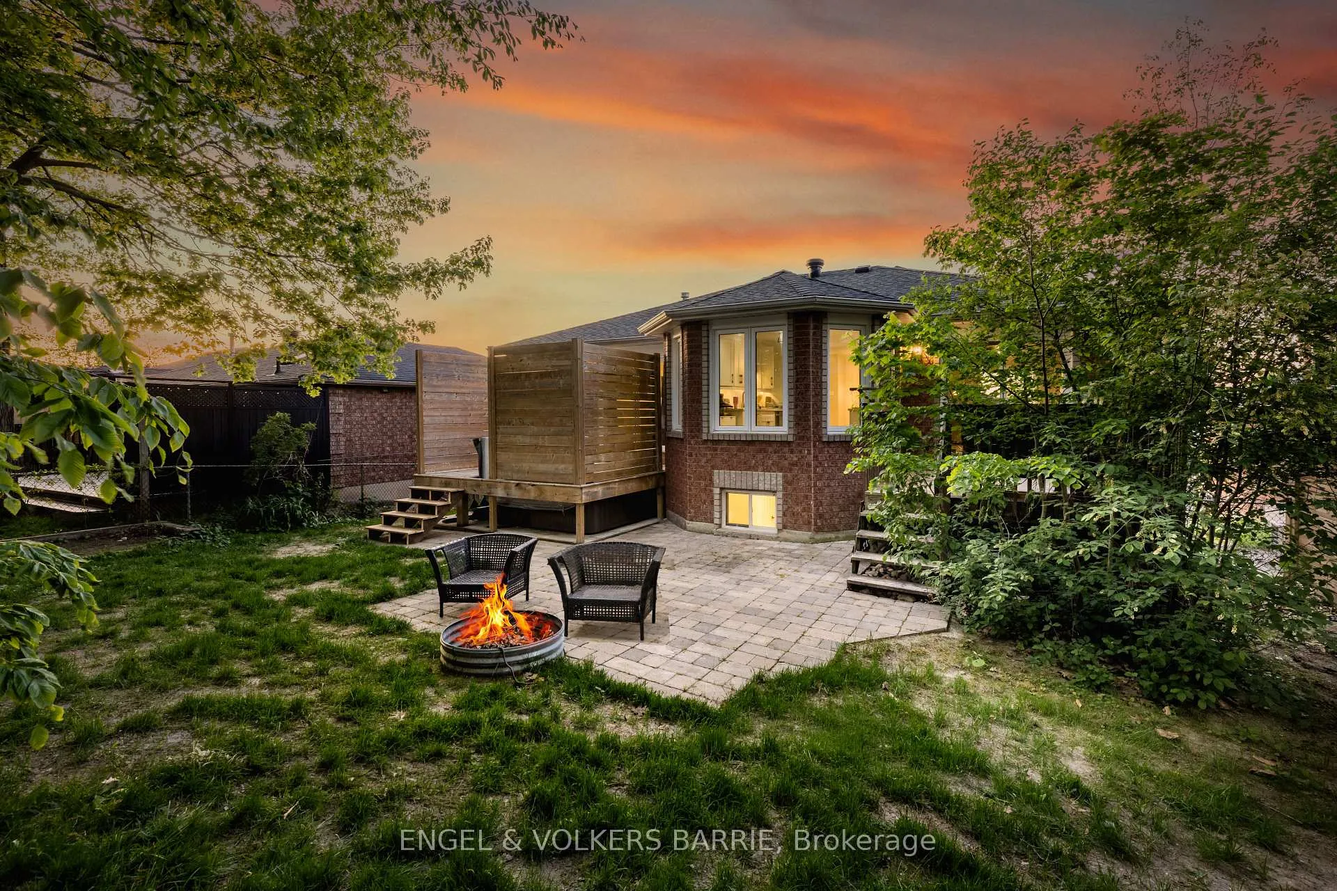 Photo 44 of 560 Leacock Drive, Barrie, Northwest — HOMEH