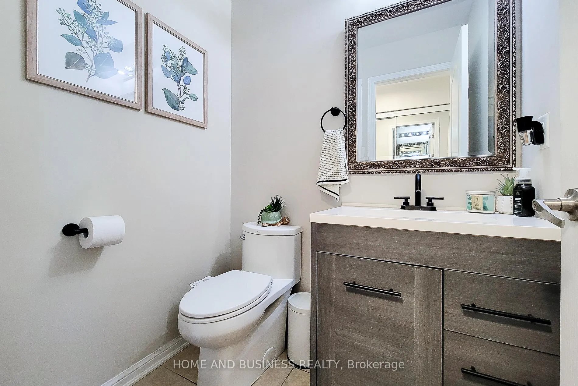 Photo 22 of 398 Schreyer Crescent, Milton, Harrison — HOMEH