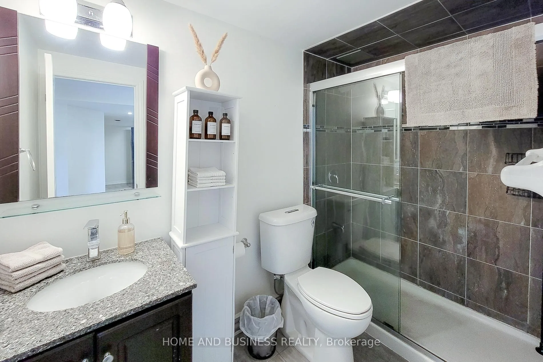 Photo 39 of 398 Schreyer Crescent, Milton, Harrison — HOMEH