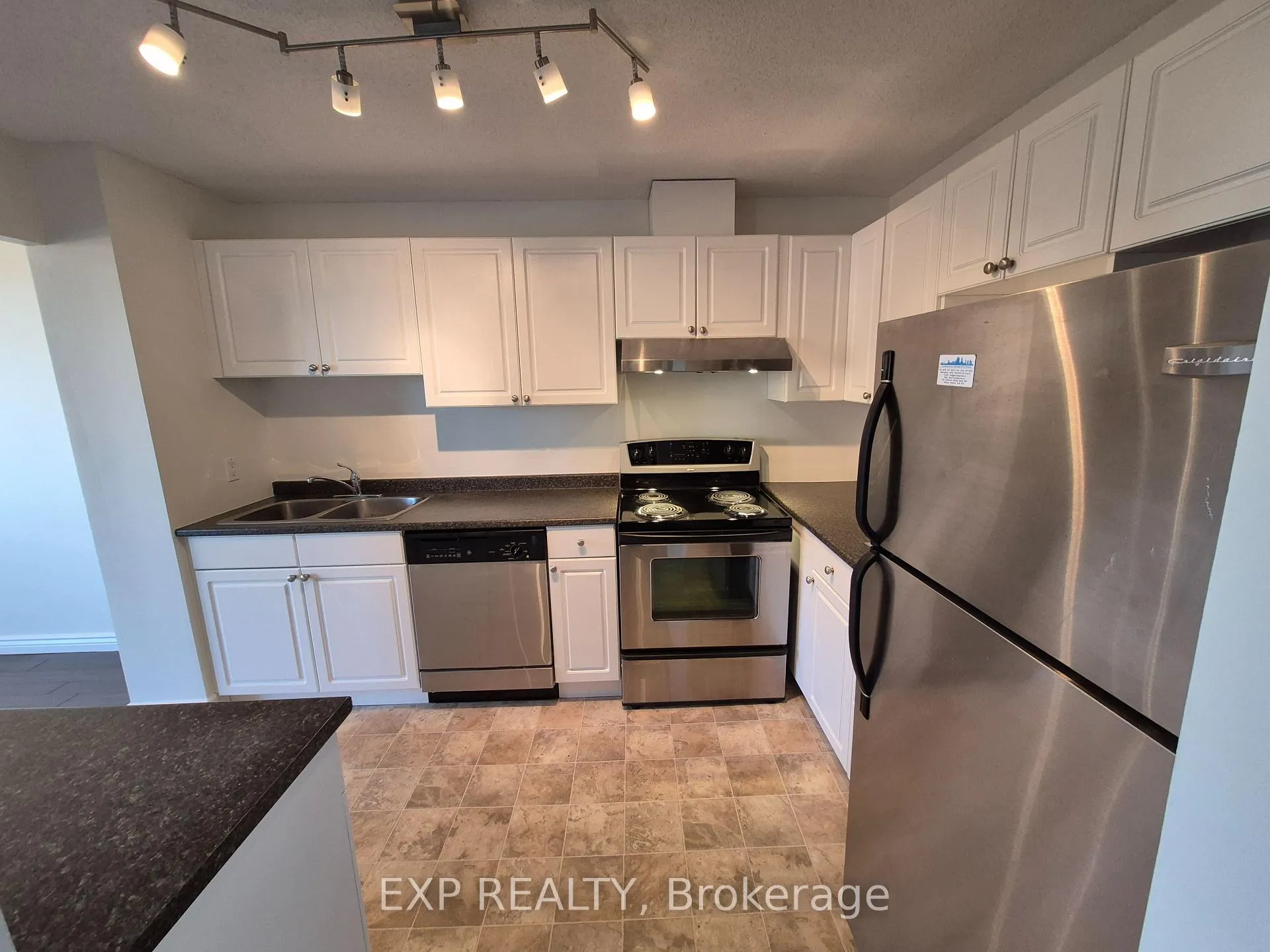 Photo 4 of Unit 1013, 1505 Baseline Road, Ottawa, Copeland Park — HOMEH