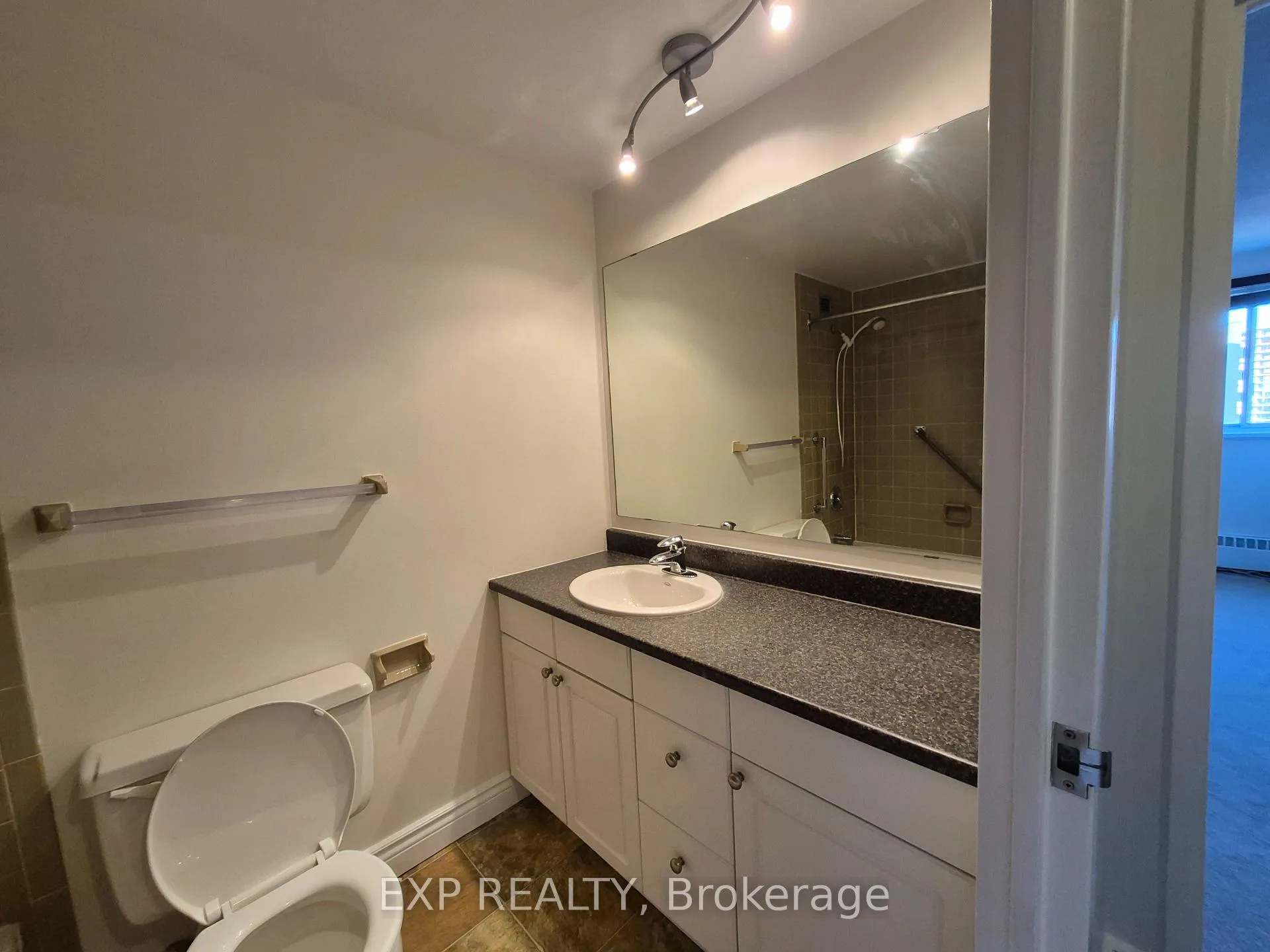 Photo 11 of Unit 1013, 1505 Baseline Road, Ottawa, Copeland Park — HOMEH