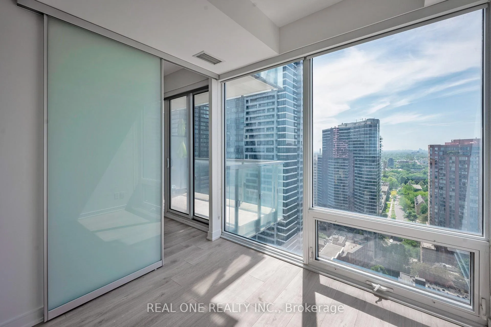 Photo 9 of Unit 2913, 3 Gloucester Street, Toronto, Church-Yonge Corridor — HOMEH