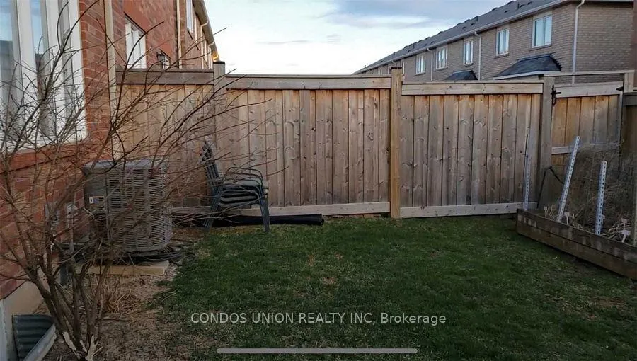Photo 4 of 1024 Stemman Place, Milton, Willmott — HOMEH