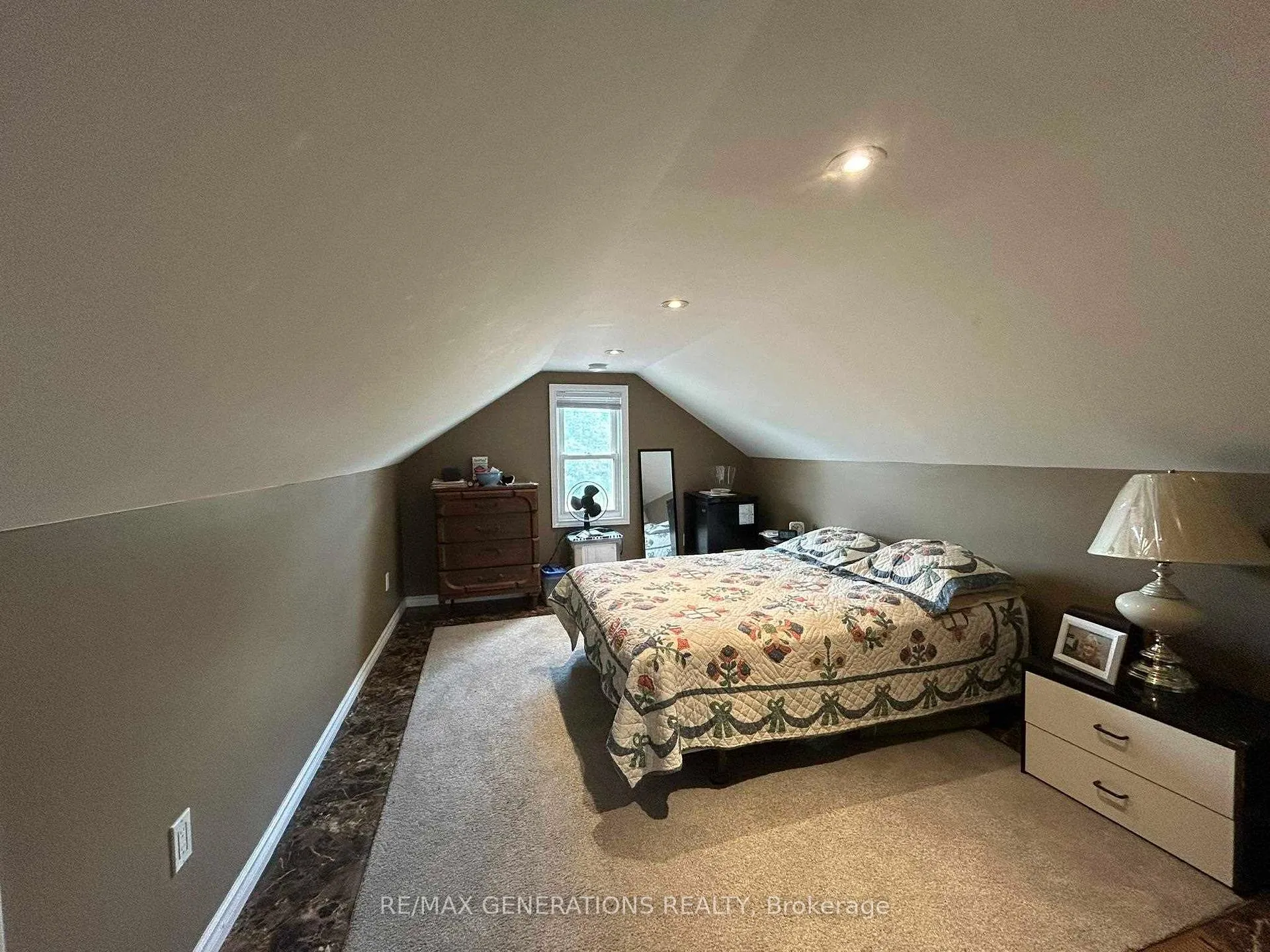 Photo 12 of 208-210 Mackenzie Avenue, Atikokan — HOMEH